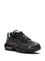 Air Max 95 ""Pink Beam"" de Nike x Corteiz"