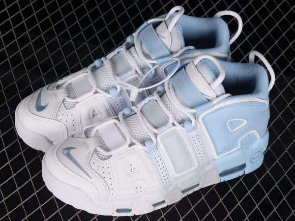 Nike UPTEMPO