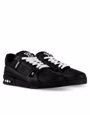 louis-vuitton-trainer-black-embossed-monogram-1