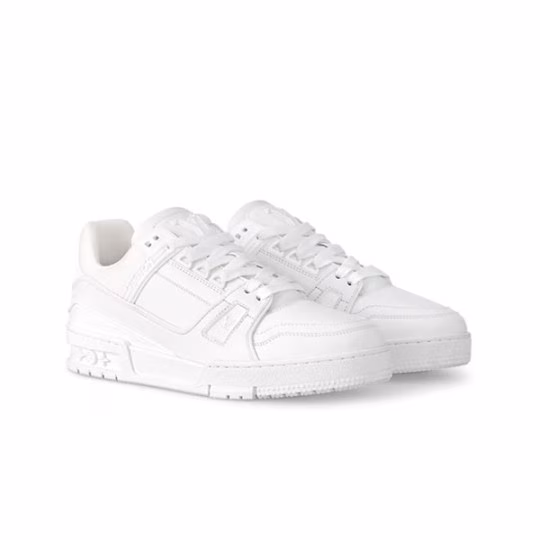 Louis Vuitton Trainer – White